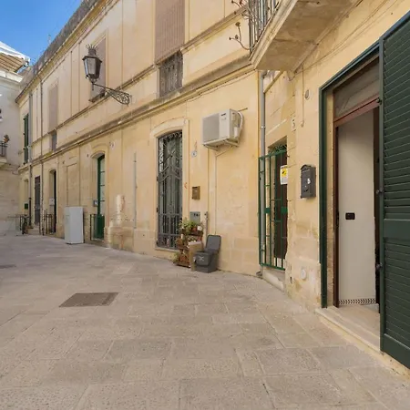 Dimora Santa Croce Apartment